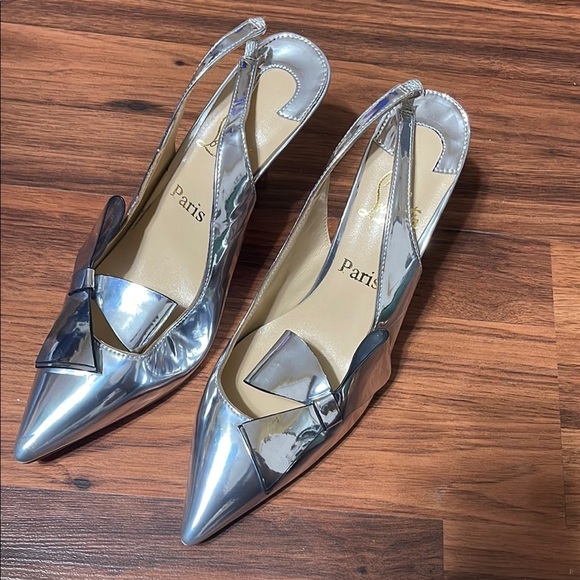 Christian Louboutin Elegant Silver Slingback Heels with bow made in Italy42
